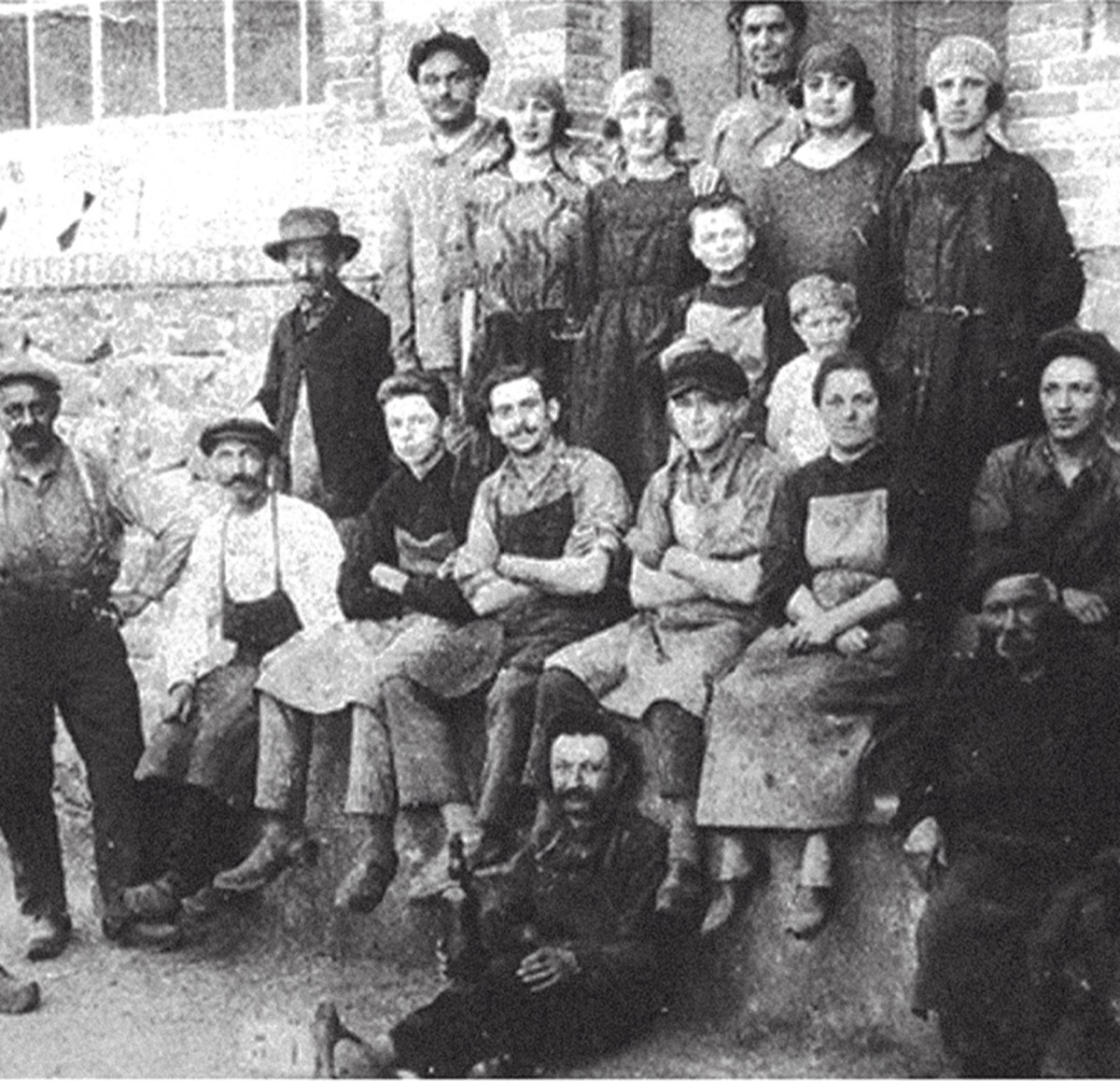 Les ouvriers de l’atelier Dozorme au début du XXe siècle